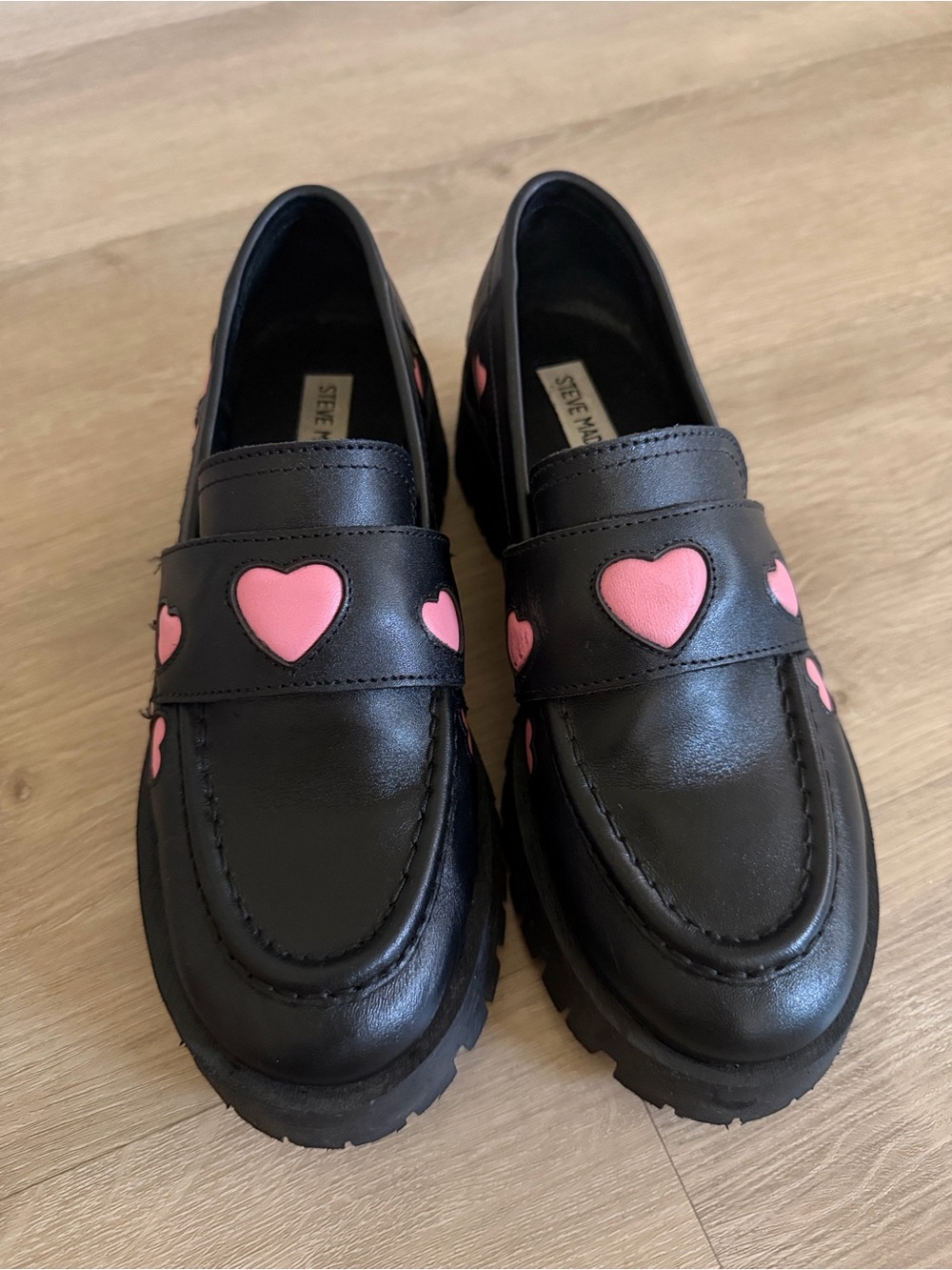 Steve Madden Black Loafers with Pink Hearts size 7.5